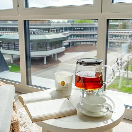 Sonniges City-apartment Mit Terrasse Ueber Den Daechern Von *