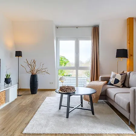 Apartmán Sonniges City-apartment Mit Terrasse Ueber Den Daechern Von Aurich